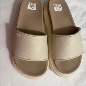 Reef Women’s Cushion Platform Bondi Bay Slide Sandals Cream and Tan size 8